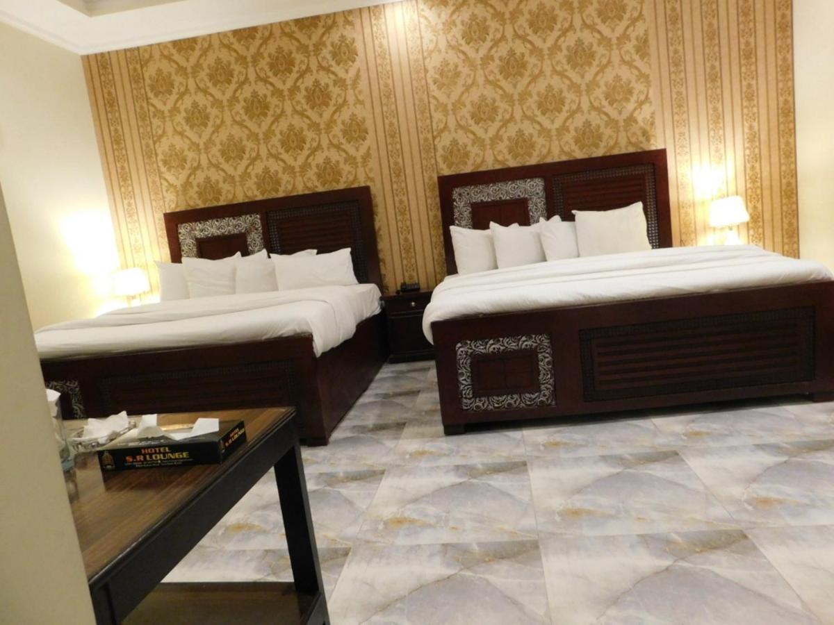 Hotel S.R. Lounge Мултан Екстериор снимка