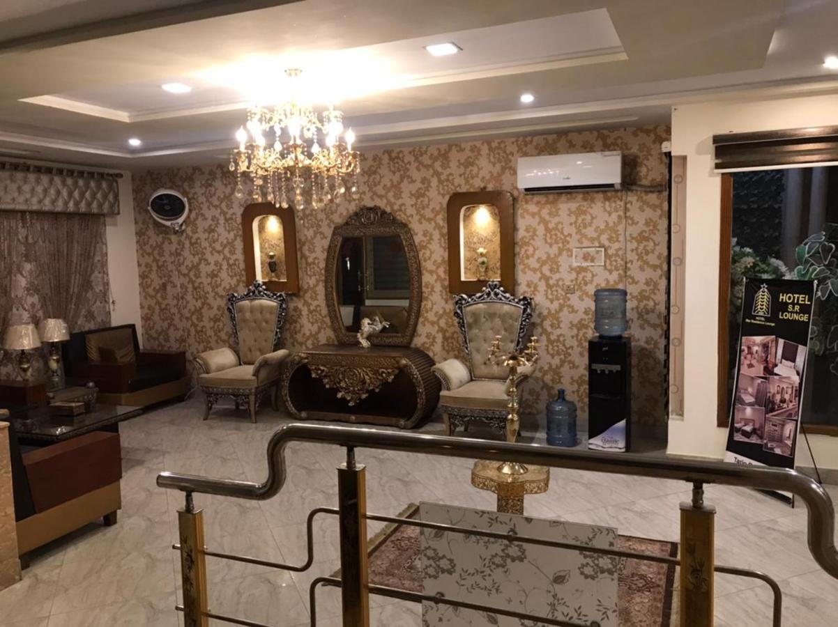 Hotel S.R. Lounge Мултан Екстериор снимка