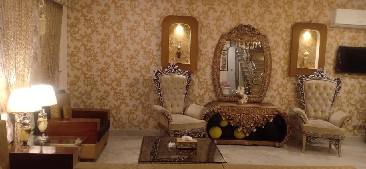 Hotel S.R. Lounge Мултан Екстериор снимка