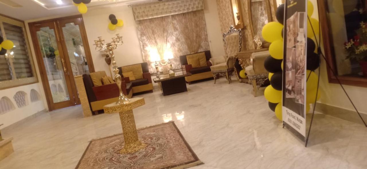 Hotel S.R. Lounge Мултан Екстериор снимка