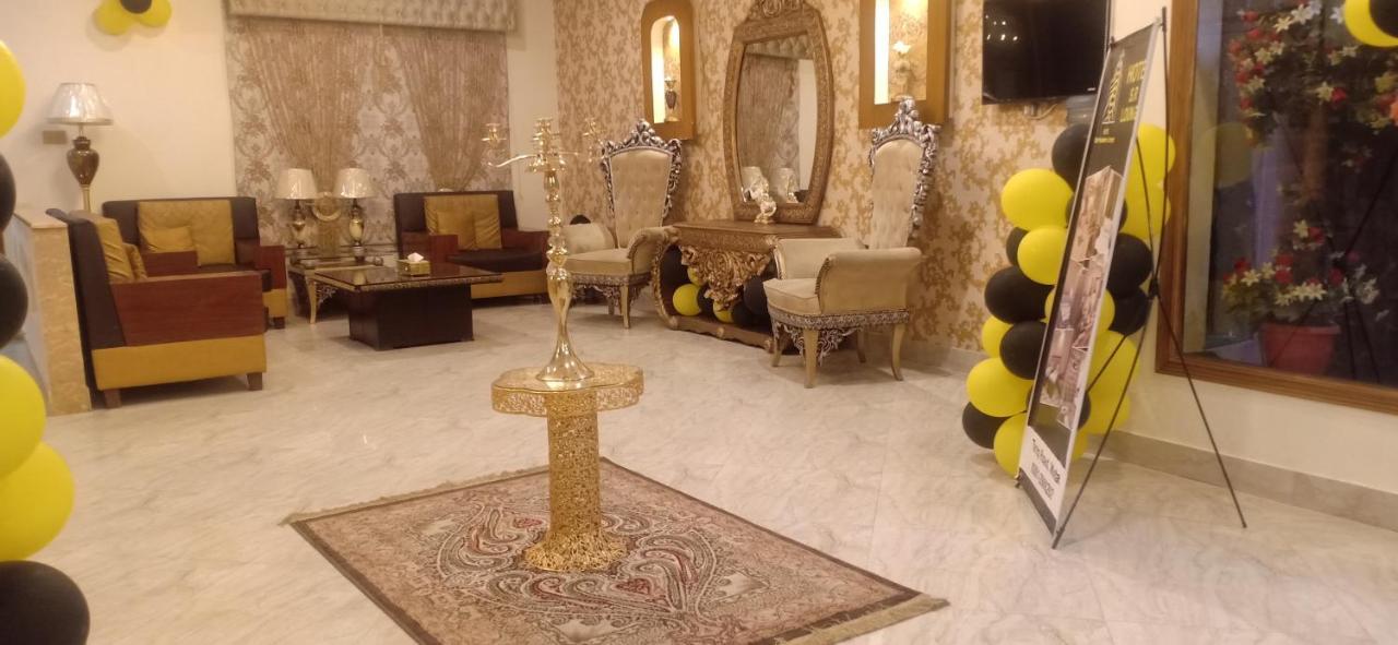 Hotel S.R. Lounge Мултан Екстериор снимка